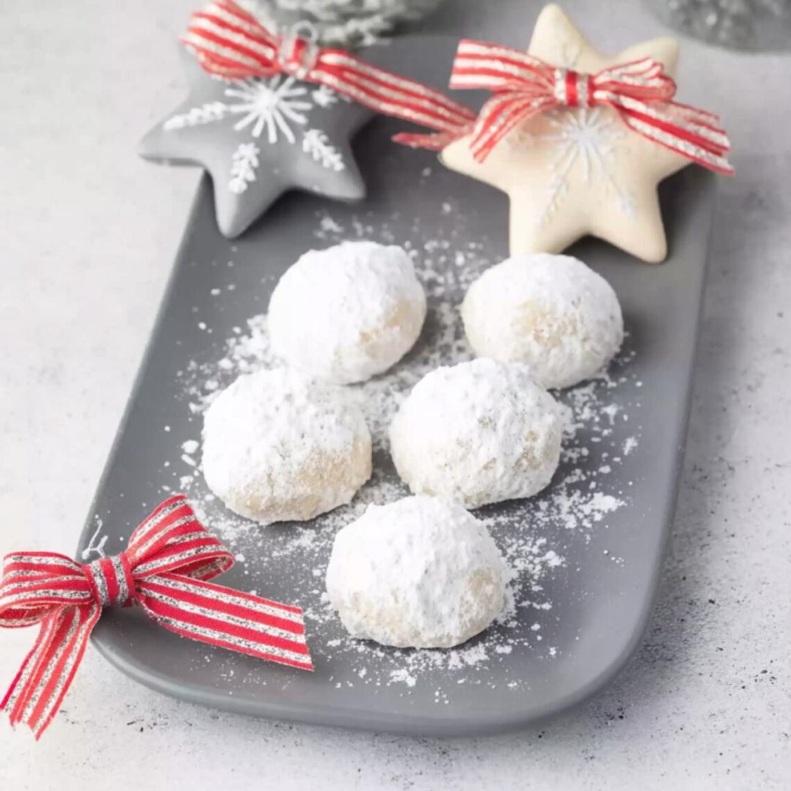 Tagbest Christmas Snowball Cookies