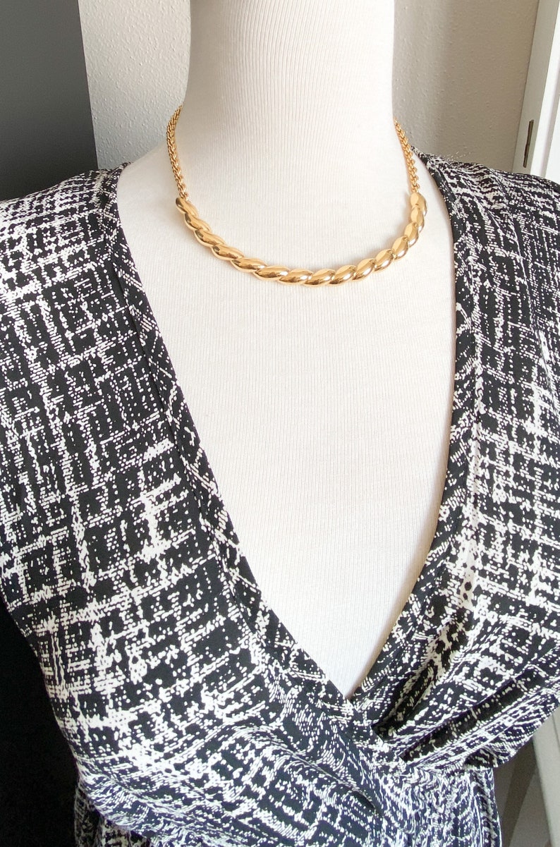 Vintage Gold Tone Braided Necklace Chunky Statement image 3