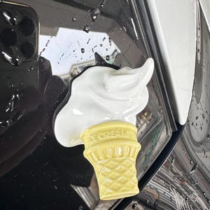 Lustiger 3D-Eiscreme-Autoaufkleber - Realistischer geschmolzener Eiscreme-Aufkleber für eine Verspielte Note
