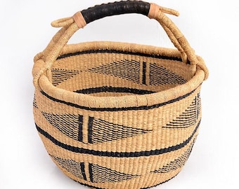 Handwoven farmer market basket| African round shopper| garden harvest carrier