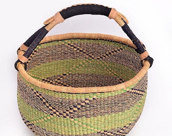 Handwoven Farmers market basket| harvest gathering tote| Straw grocery shopper