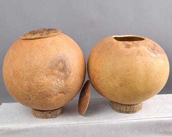 10.5-12&quot;D*9.5-11&quot;H Big calabash bowl | calabash art ware| calabash utensil| big gourd bowl for musical instrument - with stand and lid