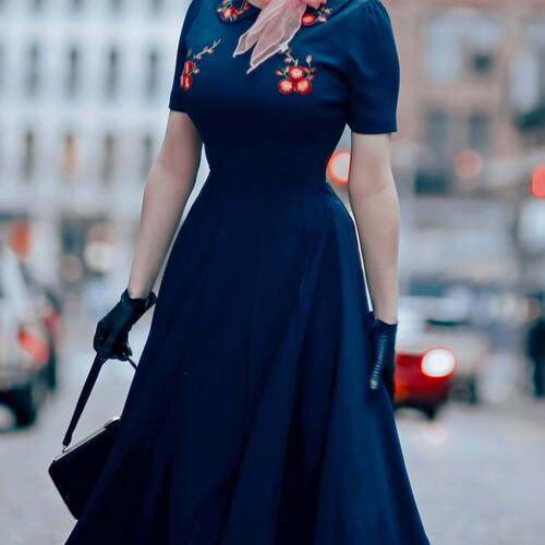 formal dress with built in corset Anastasia Gown w/ Sash- Midnight Navy – Moda Glam Boutique neck corset with spaghetti bridal bolero Size:XS(6) Lavetir Satin A-Line/Princess Spaghetti