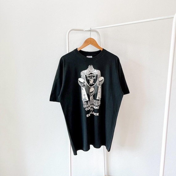 Vintage/ 00s/ Oakland/ Raiders/ Football/ Vintage Hanes/ Black/ T 