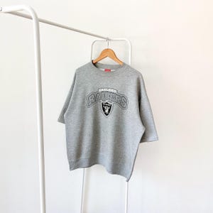Vintage 90s/ Oakland/ Raiders/ football/ vintage NFL gray sweatshirt/ L