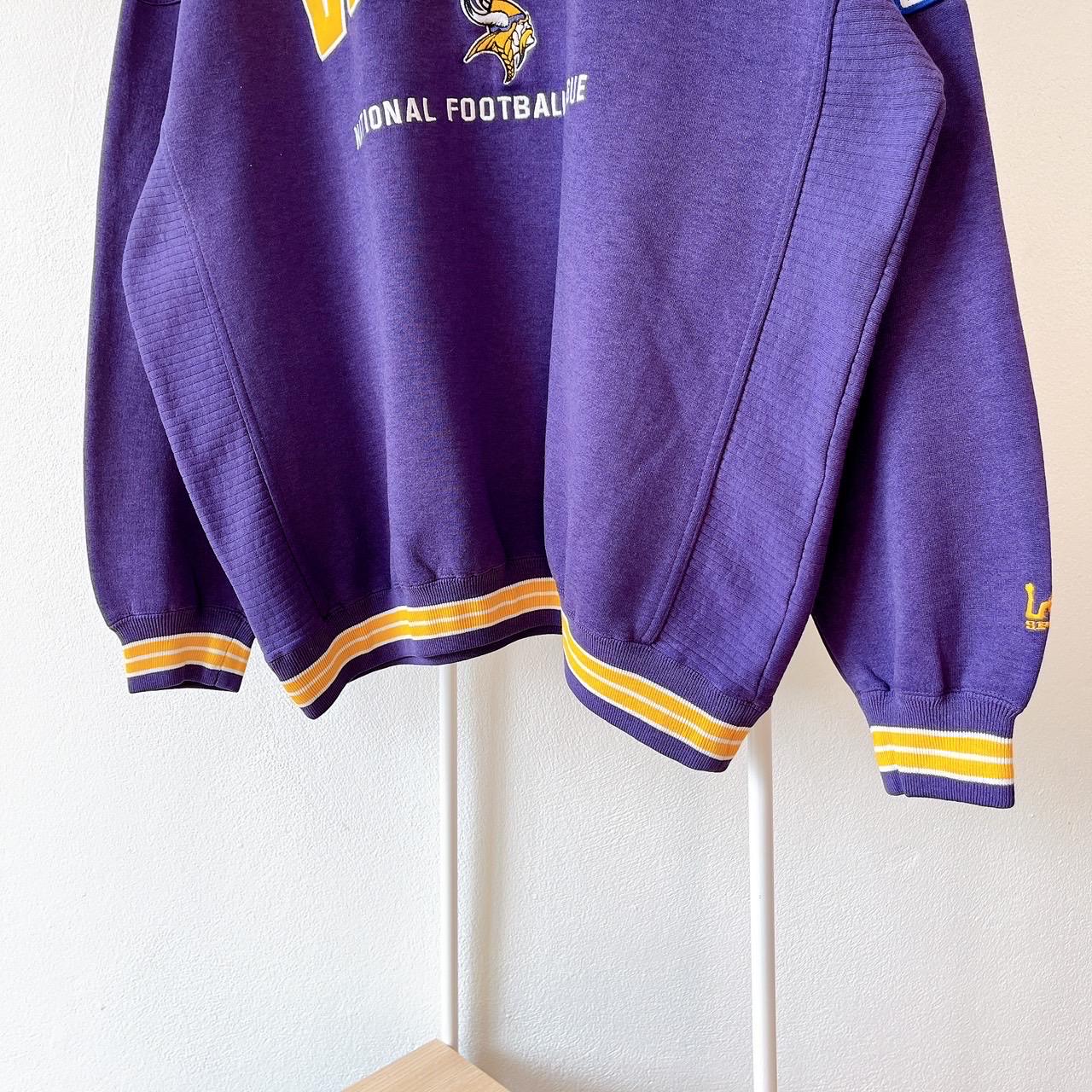 Vintage 1990s Minnesota Vikings NFL Sweatshirt/ Lee Sport (XL 