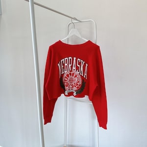 90s Nebraska Cornhuskers NCAA, Tultex cropped sweatshirt (L)