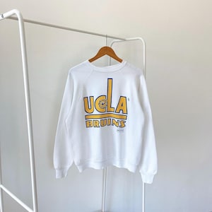 80s, 90s University of California, Los Angeles Bruin sweatshirt (L)