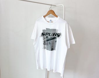 Vintage San Antonio Spurs T-Shirt: 00s NBA Delta White Tee (L)