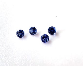 Espinélio de cobalto facetado redondo: 1,4 mm, proveniente do Vietnã, vendido individualmente.