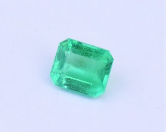 Emerald Cut Emerald from Colombia, One Carat Emerald Cut Emerald, Light Green Emerald, 6.43 x 5.50 x 3.69mm