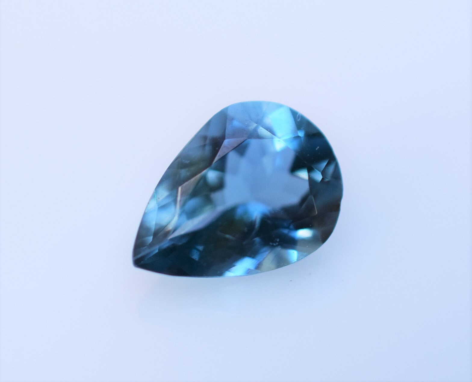 Dark blue best sale aquamarine