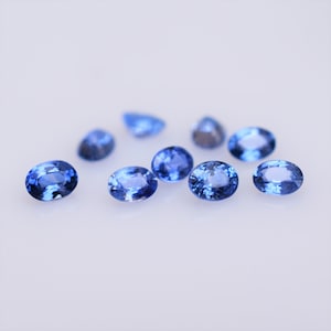 Medium Blue Sapphire Oval, 4x3mm Sapphire, Blue Sapphire Melee, Madagascar Sapphire, Heated Sapphire, September Birthstone, SOLD PER PIECE