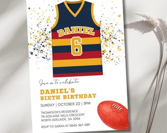 Puede incluir: Una invitación de cumpleaños con un diseño de camiseta de fútbol, que muestra el nombre "DANIEL" y el número "6". La invitación incluye el texto "DANIEL'S SIXTH BIRTHDAY" y los detalles del evento. También se muestra un balón de fútbol rojo.