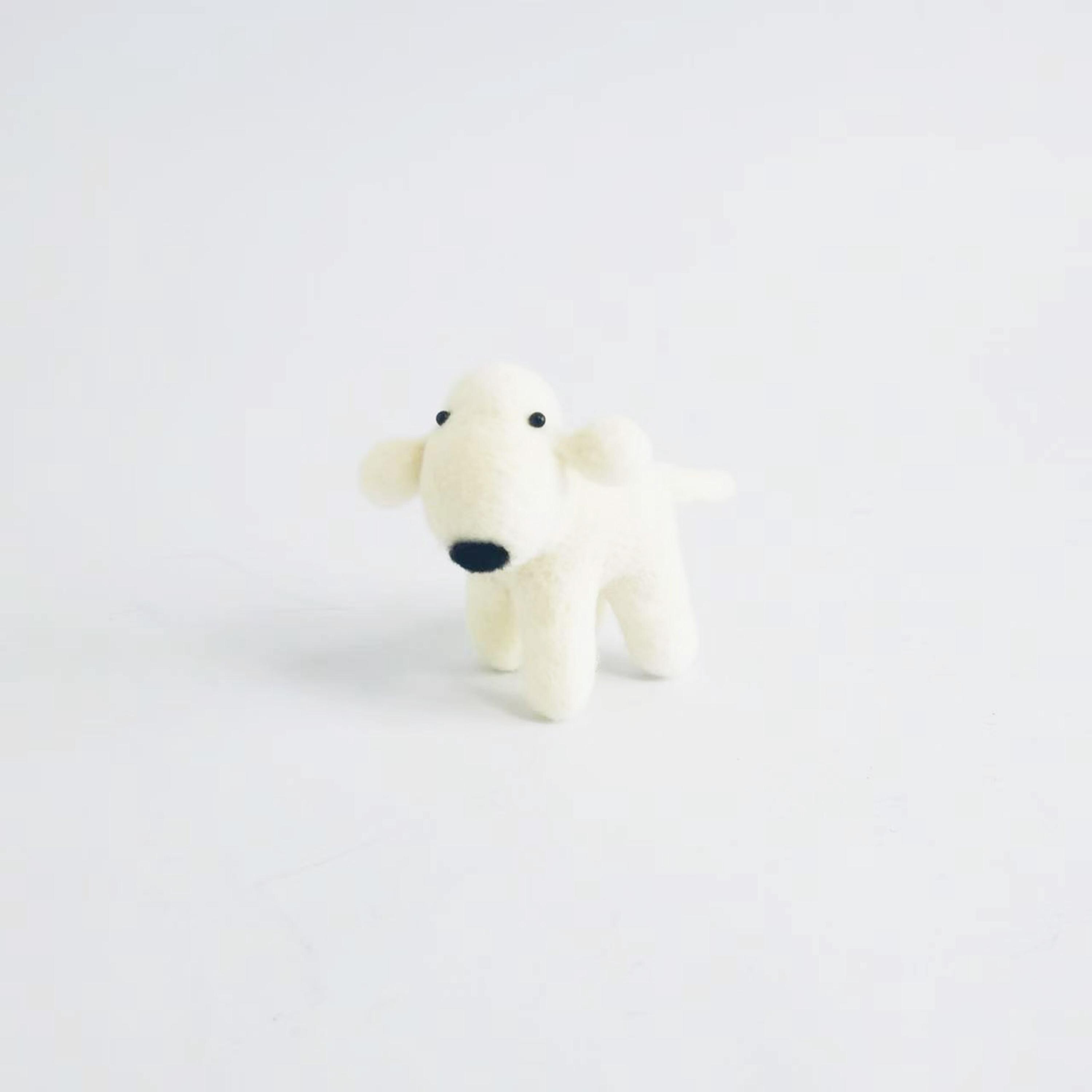 Needle Felted Dog, Handmade Dollhouse Miniature Dog, Cute Mini Dog Ornament, Felt Animal Sculpture, Gift for Animal Lovers