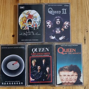 QUEEN CASSETTE Tapes