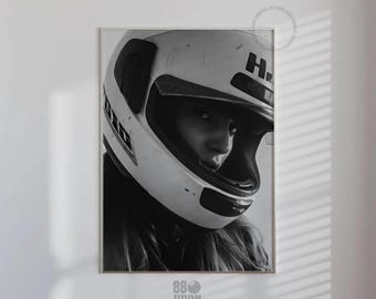 Vintage Motorcycle Girl Black And White Poster Gift For F1 Motorsport Fan Cool Girl Room Decor Vogue  Magazine Cover Inspired Wall Art #25