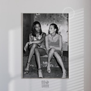 Kate Moss y Naomi Campbell Descarga digital Arte de pared de moda en blanco y negro de los años 90 Decoración de dormitorio moderna y estética Impresión de lujo de diseñador n.° 17