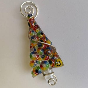 Rainbow murrini pin/ Fused glass Christmas tree pin / mini tree ornament/ rainbow pin /rainbow tree /glass rainbow tree/Christmas tree pin