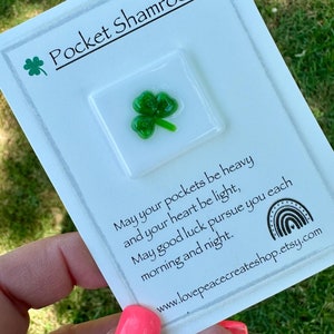 Fused glass pocket shamrock / clover /pocket hug