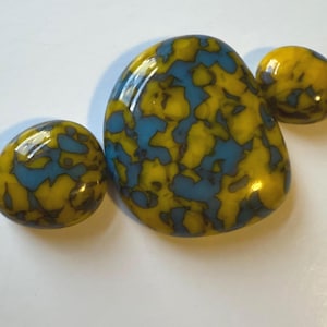 96 Coe glass dots, cabochon, twisties, murrini, puddles, frit, fusing dots