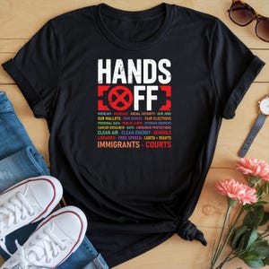 Hands Off Protest PNG – Design digital de segurança social, Medicare e proteção pública, camisa de protesto, declaração política, arte de ativismo JPG