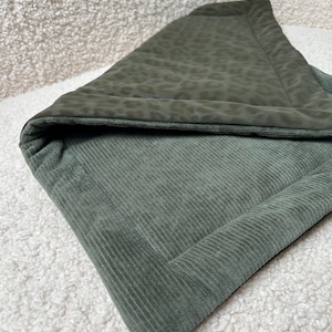 Hundedecke Outdoor | Cord und Softshell in Leo | weich, robust & handgemacht für deinen Hund