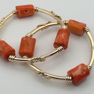 Queen Africa Coral Bead Bracelet by SarahDivineBoutique