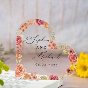 Plaque acrylique personnalisée pour couple, plaque coeur en acrylique pour anniversaire, plaque de mariage avec nom du couple, cadeau pour jeunes mariés, cadeau de fiançailles pour jeunes mariés