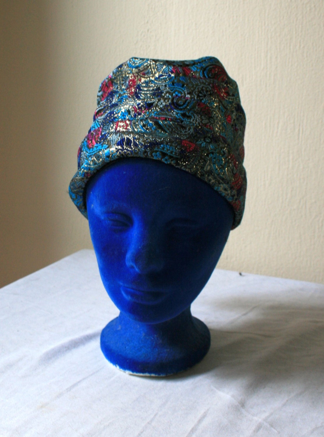 1960s Womens Lame Paisley Turban Union Made Blue Fuschia  display picture 2
