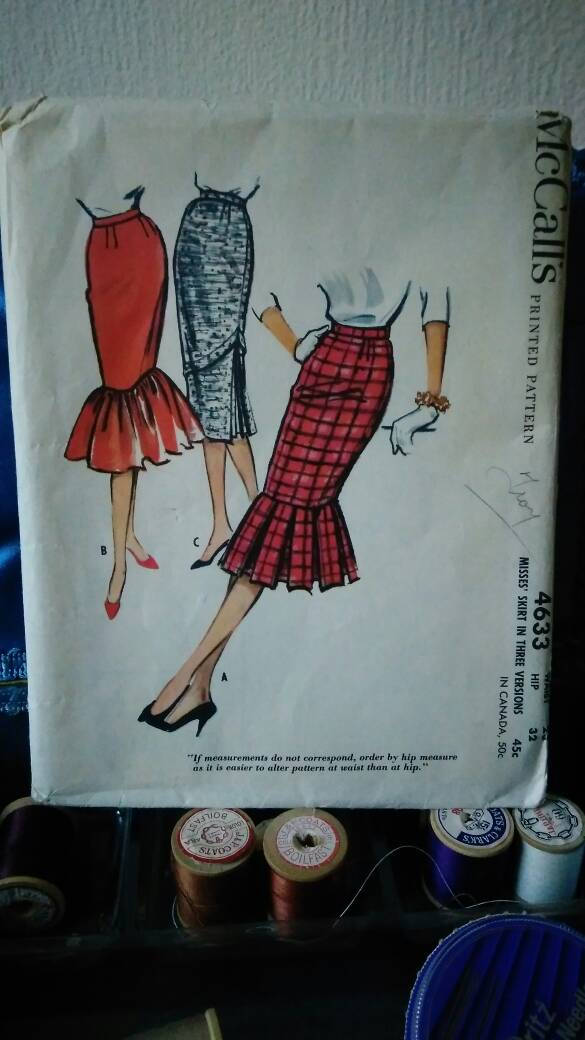 1950s Mccalls 4633 Vintage Mermaid Skirt Pattern 23 Inch Waist FF 