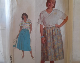 1987 Simplicity 7964 women's plus size skirt and knit top pattern Factory folded unused