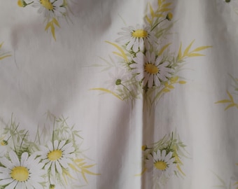 1960s Springmaid wondercale full flat sheet yellow daisies  cutter