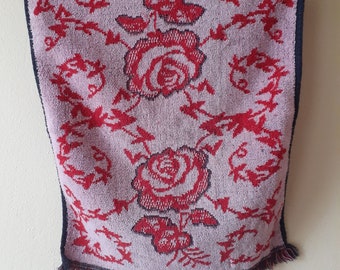 Vitnage Teri-downs red pink and black rose cotton fringed fingertip towel