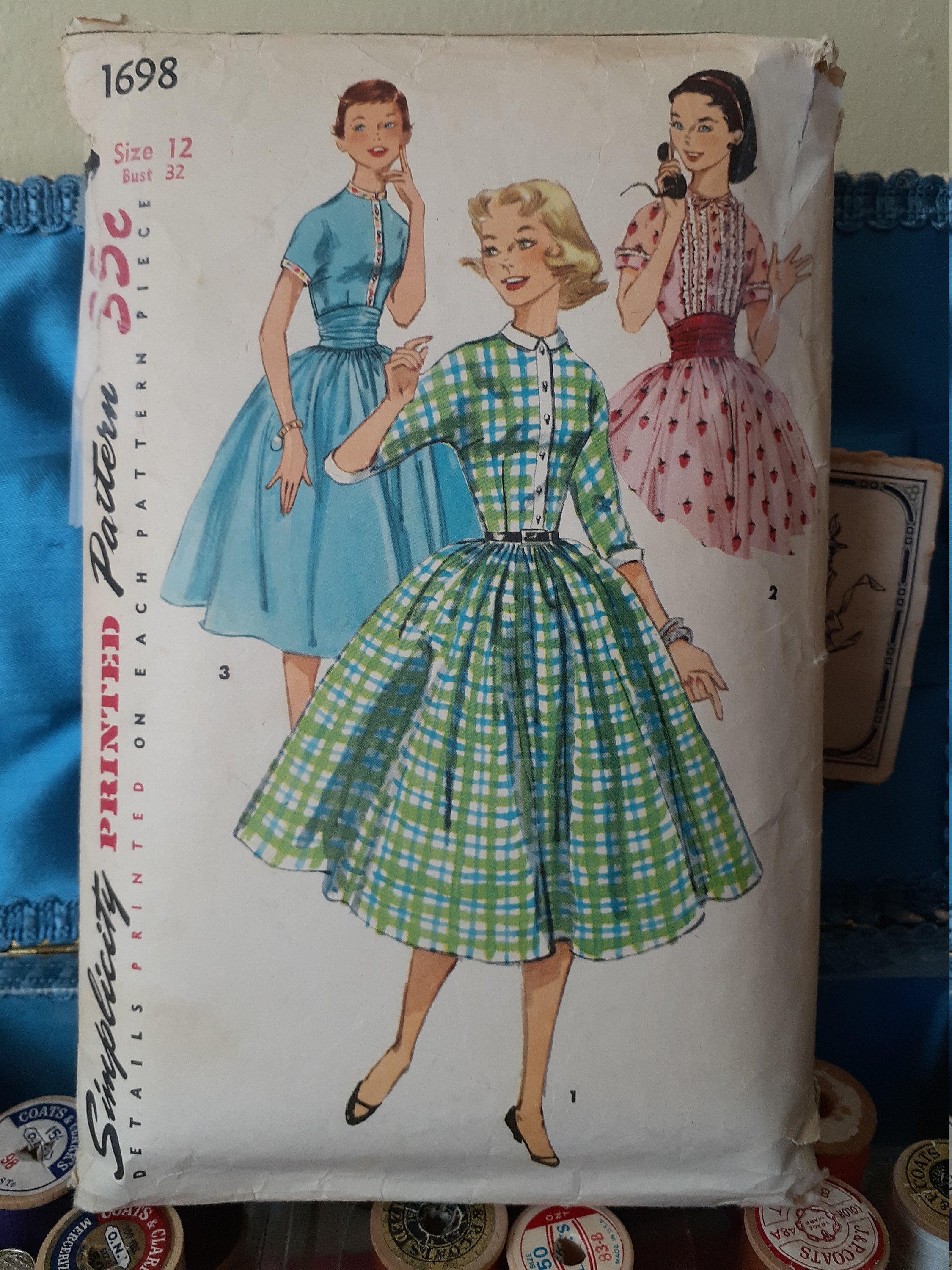 1950s Simplicity 1698 Teen Dress One Piece Size 12 Bust 32 Inches Full  Skirt -  Canada