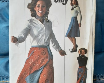 1970s Simplicity 9031 Miss super jiffy skirt in 2 lengths size 14-16