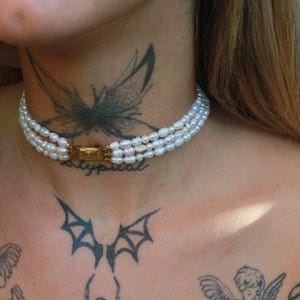 COLLIER PLASTRON ANCIEN en perle et nacre EUR 69,90 - FR