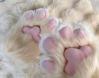 Handgefertigte Furry Paws Handschuhe: Maßgeschneiderte Cosplay Krallen
