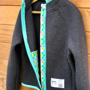 WildYarn Explora Mid Fleecejacke für Kinder/ Kinder Outdoor Fleecejacke/ Atmungsaktive zweite Schicht 100% Wolle/ Wolle Fleece für Jungen und Mädchen