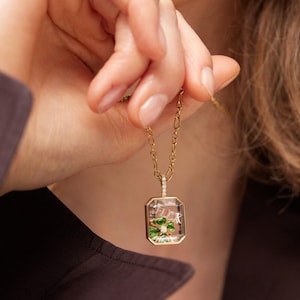 Collana con medaglione personalizzata: ciondolo con pietra portafortuna personalizzata, gioiello commemorativo