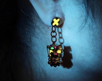 Arcane inspired jinx bomb florescent enamel earrings, League of Legends Jewelry, LoL Gift,  Gamer Gift for Girlfriend