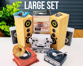 Conjunto de miniaturas de papel de sistemas estéreo imprimibles a escala 1:12 para casa de muñecas Gramófono Reproductor de discos de vinilo Torre estéreo Cinta de carrete a carrete