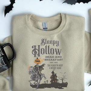 Vintage Halloween Scary Sweatshirt Sleepy Hollow Sweatshirt Headless Horseman Sweatshirt Halloween Horror Sweatshirt Horseman Sweatshirt