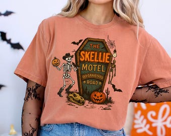 Comfort Colors Halloween Shirt Skellie Motel T-shirt Funny Skeleton Halloween Fall Tee, Trendy Skeleton Shirt, Boho Oversized Vintage Shirt
