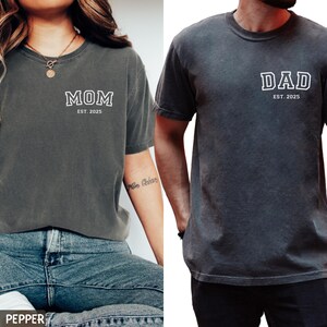 Custom Mom Dad Comfort Colors® T-shirt, Personalized Mama & Dad Pocket Shirt, Pregnancy Announcement Tee, Matching Parents Outfit Gifts