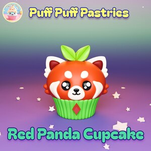 Op de afbeelding: Een grillige Red Panda cupcake met een groen en rood diamantontwerp. De cupcake heeft een rood panda gezicht met witte accenten, grote zwarte ogen en groene bladversieringen. De tekst "Puff Puff Pastries" en "Red Panda Cupcake" worden weergegeven.