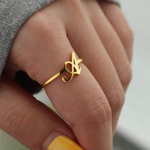 Anillo con letra inicial personalizada: joyería ajustable de acero inoxidable dorado para mujer/regalo personalizado perfecto