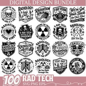 Op de afbeelding: Een digitale designbundel met 20 zwart-wit illustraties met radiologiethema's. Ontwerpen omvatten schedels, skeletten en tekst zoals "X-Ray Tech", "Radiology Squad" en "Rad Tech Life". De woorden "Digital Design Bundle" en "100 Rad Tech" zijn ook aanwezig.