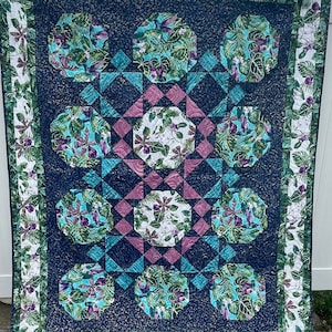 Hummingbird Quilted Throw Blanket, Twin Size Bedding, Blue and Purple Lap Quilt, Monstera Leaf Blanket, Tropical Bedspread, Quilted Blanket