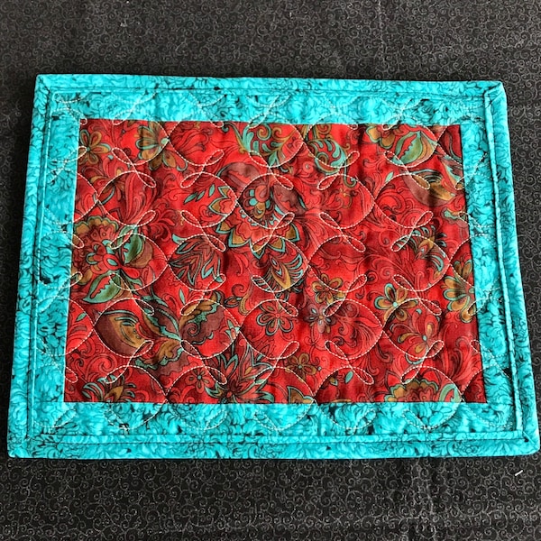 Red and Teal Floral Quilted Mug Mat, Floral Candle Mat, Quilted Snack Mat, Handcrafted Placemat, Abstract Mug Rug, Flower Kitchen Coaster